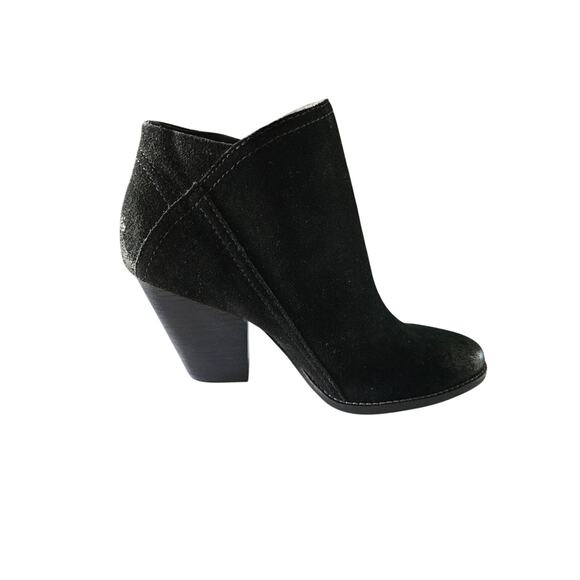 Dolce Vita  Highlander Bootie Black Suede Asymmetrical side zipper 9.5 NIB - Picture 3 of 15